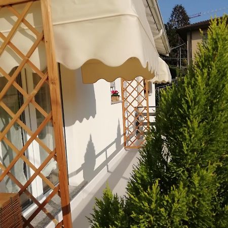 לינה וארוחת בוקר Cantù Casa Maria מראה חיצוני תמונה