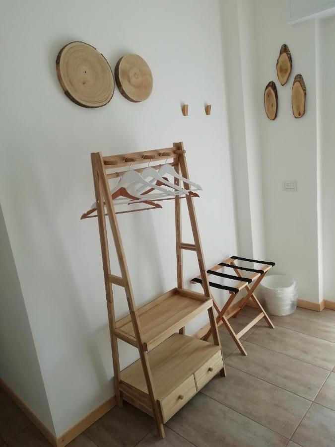 לינה וארוחת בוקר Cantù Casa Maria מראה חיצוני תמונה
